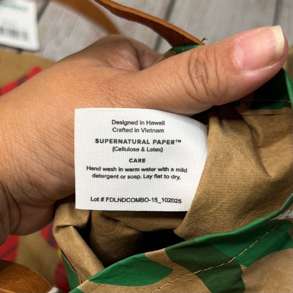 NWT Foodland Hawaii Washable Wine Gift Tote Bags (Set of 2) - Picture 6 of 9